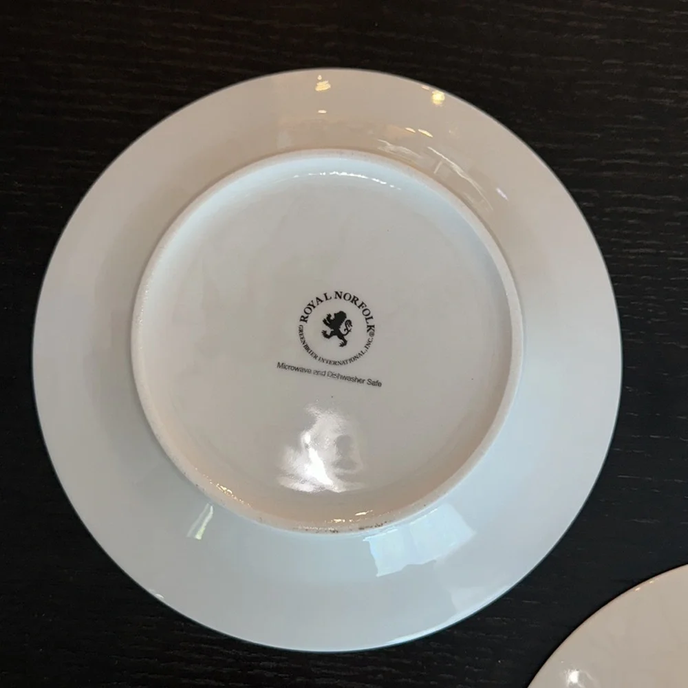 Royal Norfolk Lemon Dinner Plates